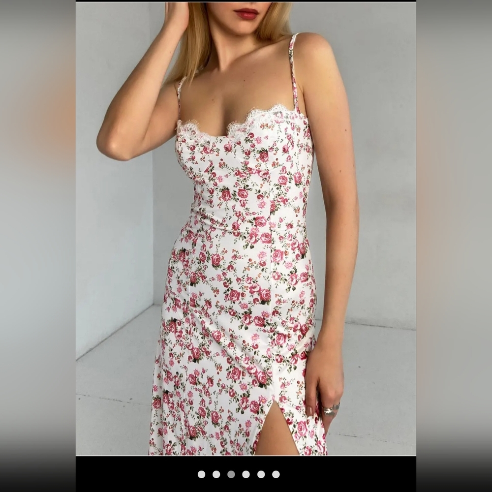 ZAFUL floral lace trim dress. Size Medium. NWT